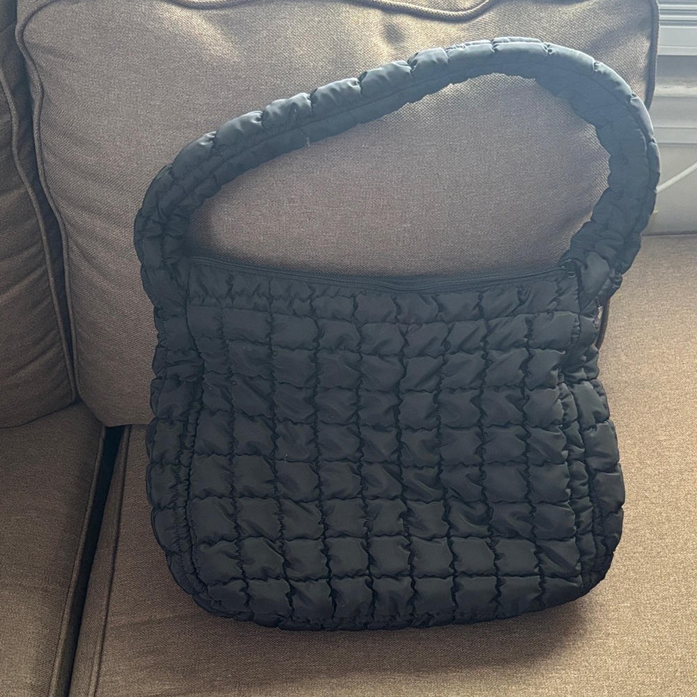 Elegant Black Quilted Shoulder Bag